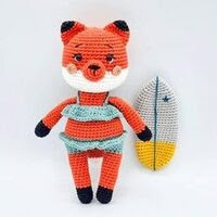 Zorrita surfera amigurumi