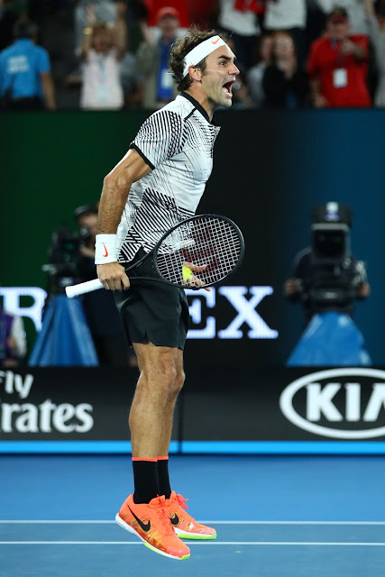 Roger Federer defeats Rafael Nadal in Australian Open men's singles final