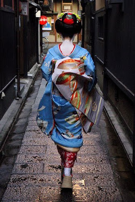 Fotografías e imágenes de Geishas (Mujeres y Kimonos)