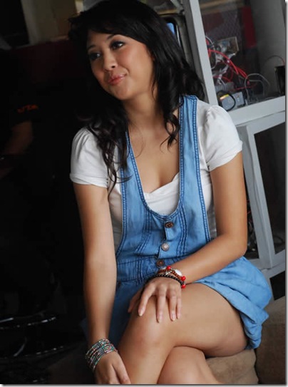 sherina munaf manis dan seksi (2)