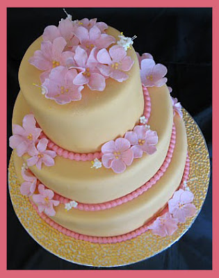 13 Tropical Flower Wedding Cakes Romantic