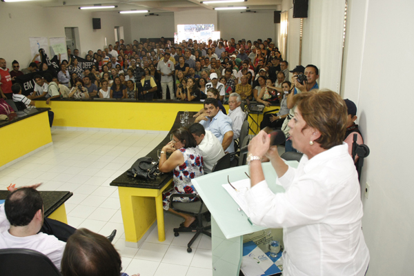 Grevistas da UERN não vão receber os salários de maio