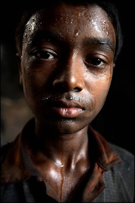  who are forced to operate because of poverty Child Labour inwards Bharat Pictures -  Photos of Child Labour inwards India