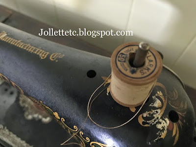 Singer sewing machine Mary Frances Jollett Davis https://jollettetc.blogspot.com