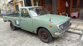 Toyota rn25 alias hilux th 1978 Original paint