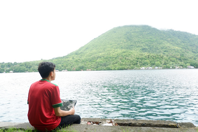 gunung banda api maluku