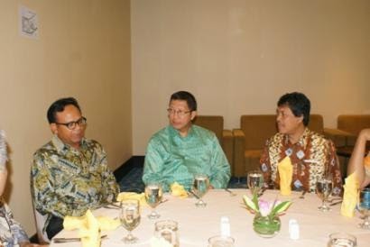 menteri-agama-lukman-hakim-bersama-rektor-uin