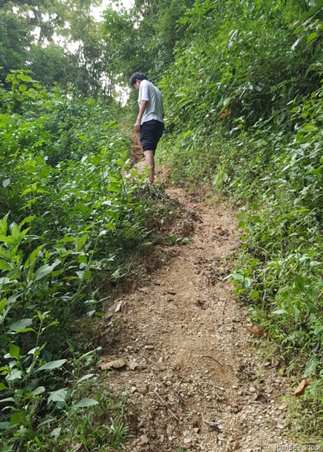 trekking around Ban Hieu village