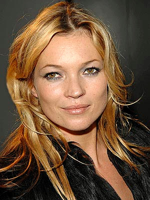 Kate Moss new hairstyle-blond bangs; new hairstyles 
