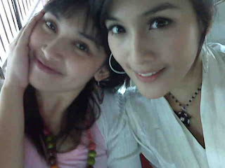  » foto sandra dewi dan adiknya kartika dewi mana y