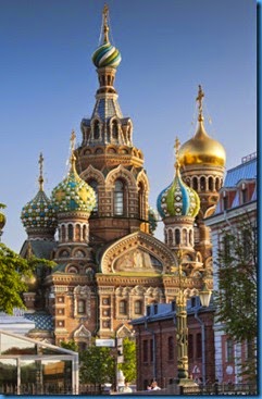 walter-bibikow-russia-st-petersburg-center-church-of-the-saviour-of-spilled-blood-on-griboedov-canal