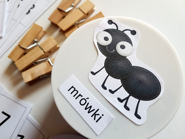 Tysiąc i jedna mrówka - Joanna Rzezak - Nasza Księgarnia - książeczki dla dzieci - zabawy matematyczne dla dzieci - zabawa w liczenie - nauka przez zabawę