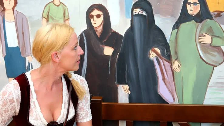 محكمة الاتحاد الأوروبي توافق على حظر الحجاب فى العمل الحكومي