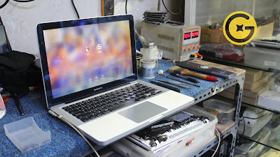Service MacBook Pro A1278 Bunyi Beep 3 Kali Tidak Tampil Layar Blank Hitam Malang