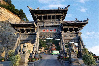 China Hanging Temple stills