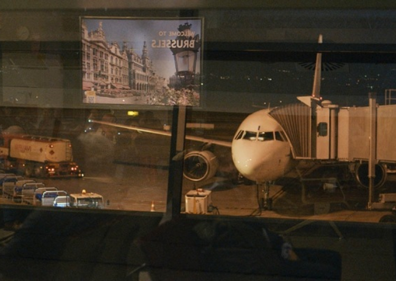 En la serie de Netflix creada por Jason George y titulada 'Into the night' un avión está a punto de despegar del aeropuerto de Bruselas