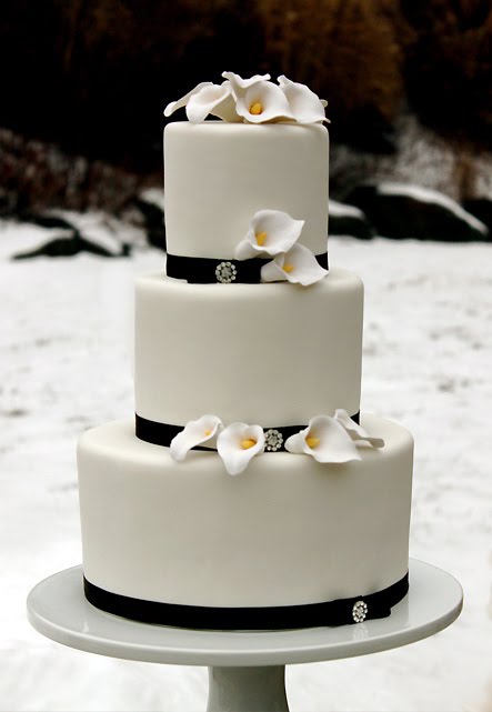 My first wedding cake of the year A cally lilly wedding cake for a 