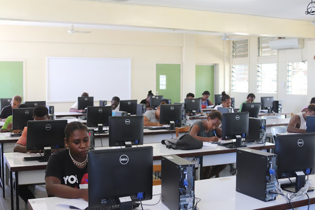 SINU Students in the computer lab . Photo by SINU