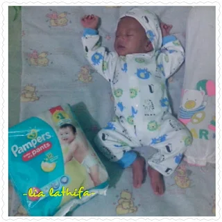 http://lialathifa.blogspot.co.id/2015/11/alasan-memakai-pampers-jangan-sepelekan.html