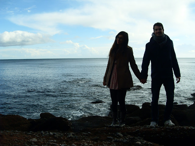 #sky #rain #nature #landscape #autumn #sea cliffs, scogliere, mare, england, devonshire, torquay, foglie, leaves, november, novembre, caspar friedrich, autunno, ragazza, girl, cape, vestito, hearts print, cuori, cappa, h&m, primark, love, ragazzo, boy, boy and girl, romantic, cute, pioggia, bruxelles, belgio, belgique