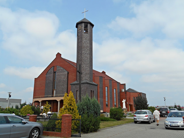 nowe kościoły, Wolsztyn, wierni, religia, piosenka