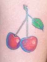 Tatuagem de cerejas