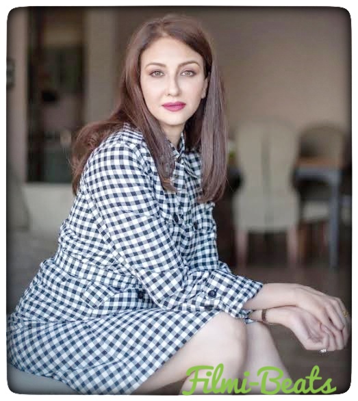 Saumya Tandon wallpaper & Biography