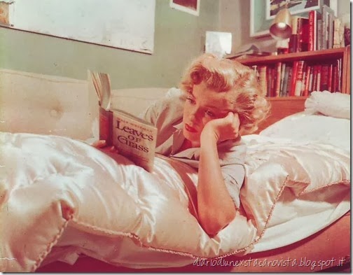 marilyn monroe reading