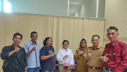 FORUM WARTAWAN BEKASI RAYA (FWBR) AUDIENSI DENGAN SEKDA KOTA BEKASI NAMUN DITERIMA OLEH KABAG HUMAS