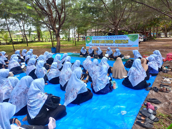 Ngaji Bareng Ibu-Ibu LDII Kotim dan Seruyan di Pantai Wisata Ujung Pandaran