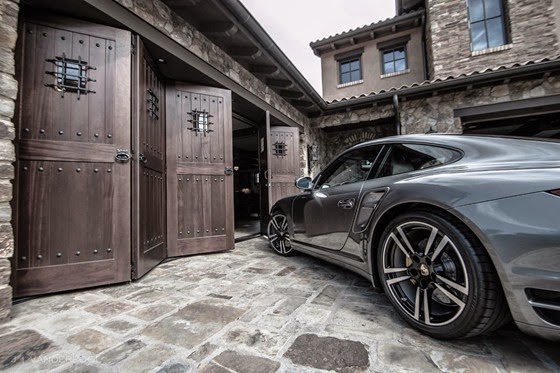 Collins_July-5_Turbo-S_Garage-doors-4 Collins_July-5_Turbo-S_Garage-doors-4
