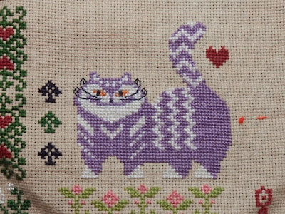 OwlForest Embroidery: Alice in Wonderland SAL part13