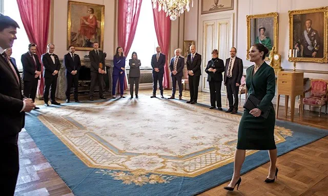 Crown Princess Victoria wore a green Alexe dress by Rodebjer. Advisory Council meeting on Foreign Affairs
