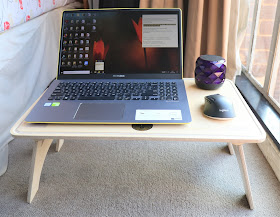 #TheLifesWayReviews @TheDeskStand Wavy Sit-Stand Laptop Bed Table #ProductReview