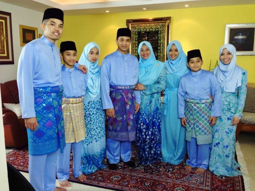 Gambar Family Potret Menteri Besar Selangor; Azmin Ali 