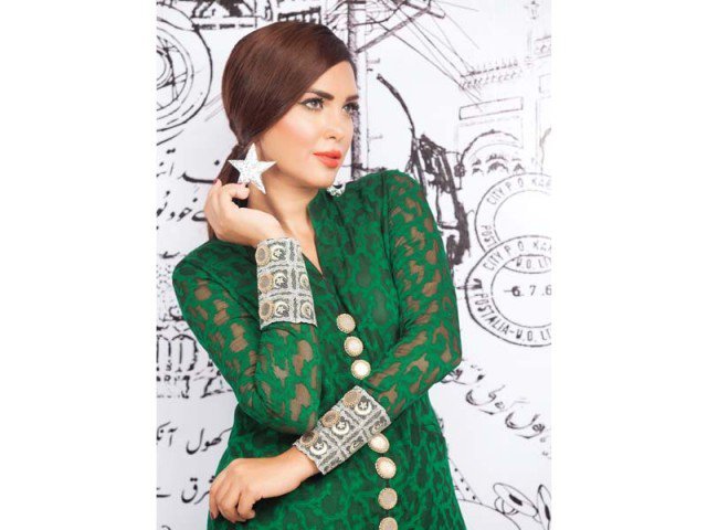 Green Bleed...... ish, I titled this article, because here few images will describe green color, in past days, August 14 of 2015, Pakistan, and Pakistani Nation as well as celebrated 68th independence. On the special event of independence day Zainab Chottani displayed latest collection, so now its upon you to celebrate 68th liberty day with Green Bleed.  Photgraphs by Rohail Khalid. 