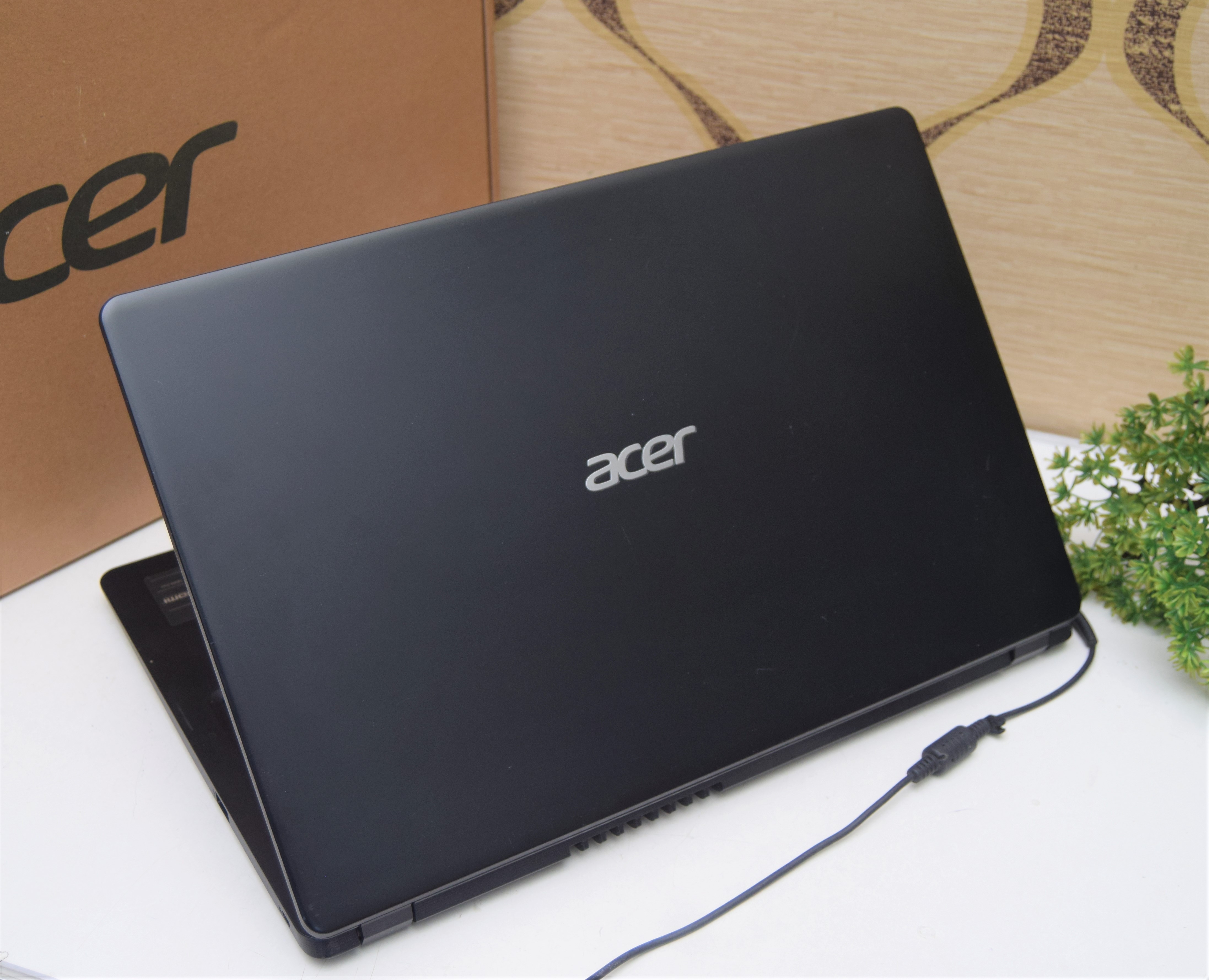 Acer a315-31 n4200. Топкейс красного цвета для ноутбука Acer Aspire 315-55. Ноутбук aspire a315 23