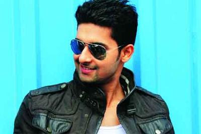 Latest Ravi Dubey 