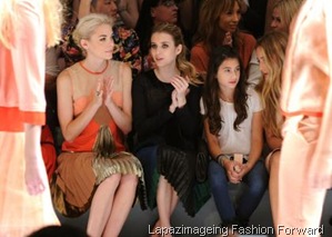 emma-roberts-king-stuart-show