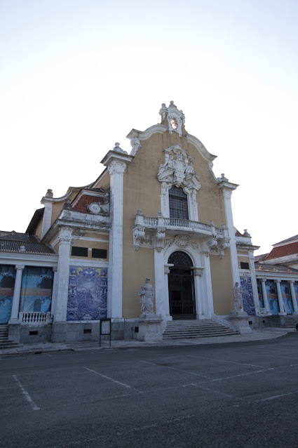 Chiesa con azulejos-Lisbona