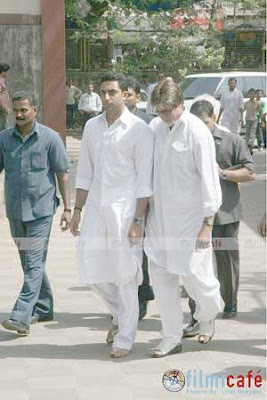 Amitabh Bachchan and Abhishek Prakash Mehra Funeral Pics