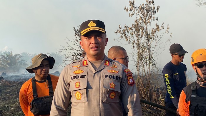 Kapolres Kubu Raya Tinjau Langsung Lokasi Karhutla di Rasau Jaya, 1,5 Hektare Lahan Gambut Terbakar
