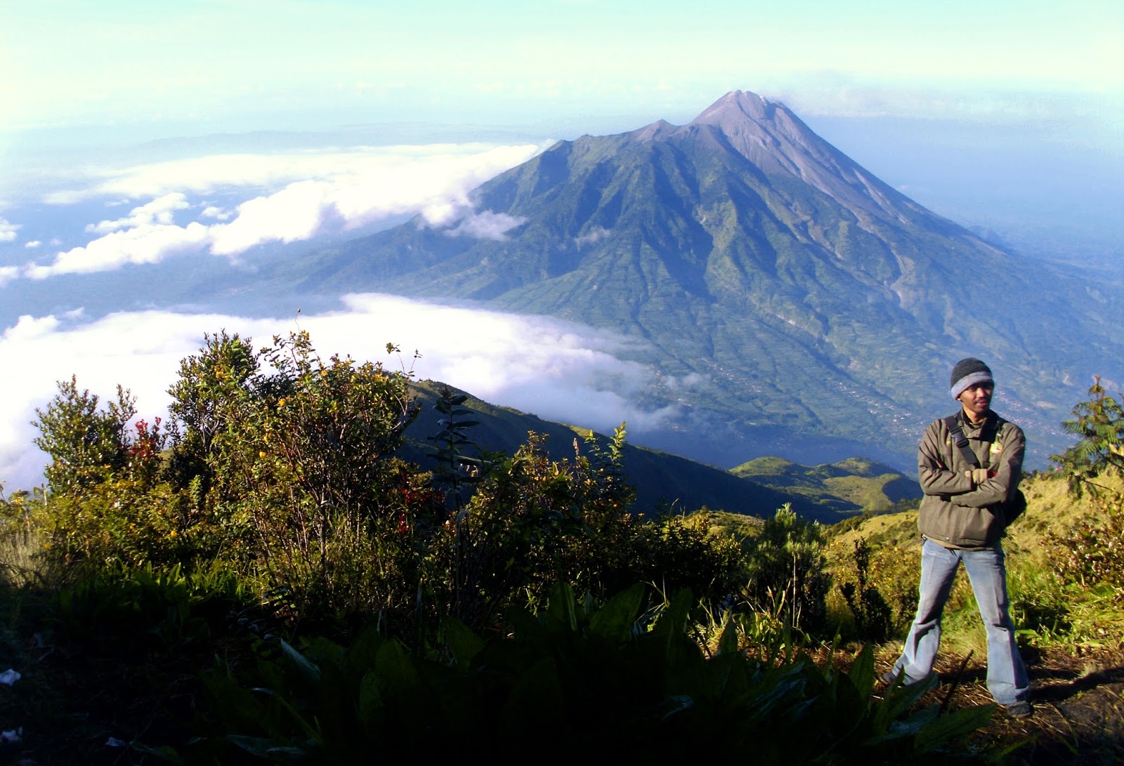 Menikmati Keindahan Surgawi Indonesia di Gunung Merbabu - Indonesia Kaya