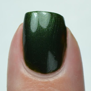 hunter green nail polish