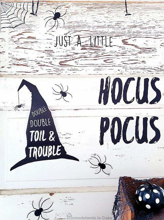 Halloween decor - Dec-o-Ween