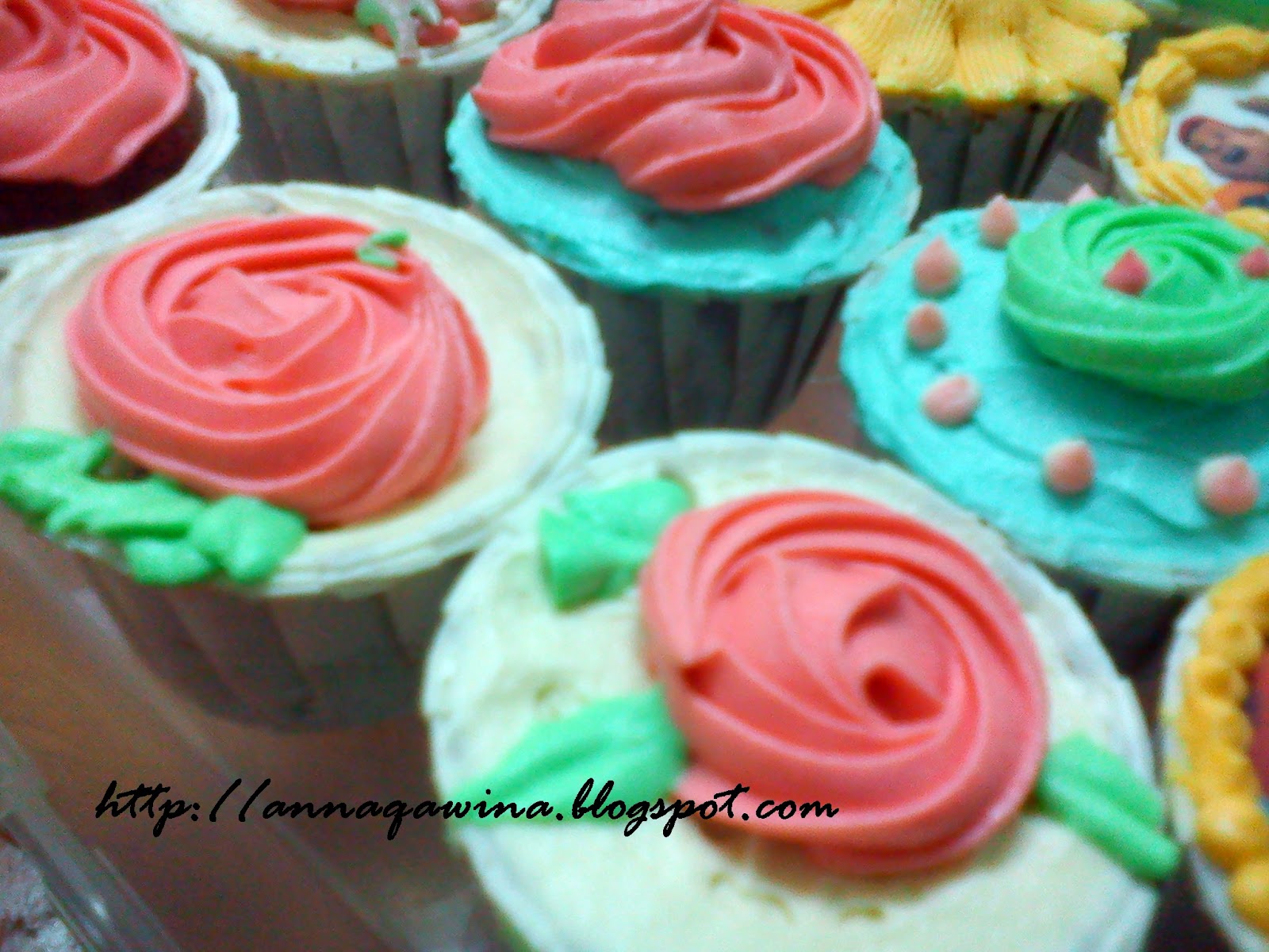 Annaqawina.blogspot.com : Krim Mentega @ Buttercream Icing