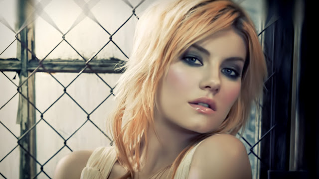 Elisha Cuthbert Hd Wallpapers