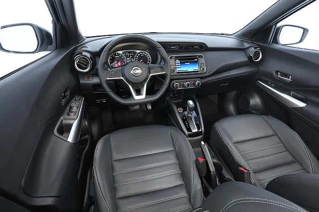 Nissan Kicks SV CVT Automático 2018 - interior