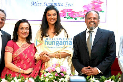 Sushmita Sen inaugurates the 'Cosmetic Surgery Dept' at Asha Parekh Hospital image