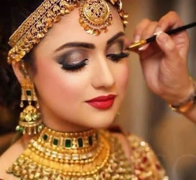 Best Beauty Parlours in Karol War, Lahore